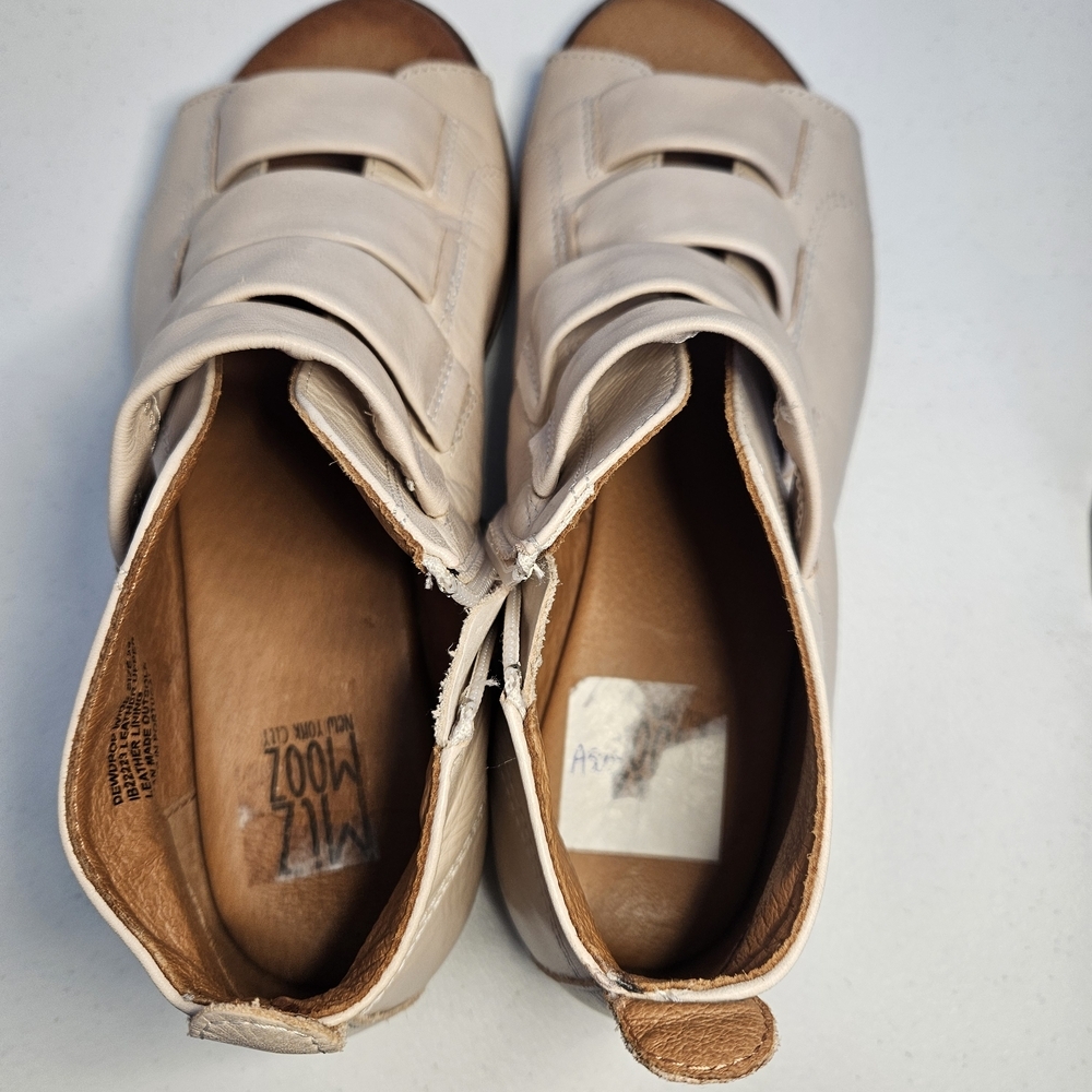 Miz Mooz Dewdrop Leather Side Zip Sandals Cream Size 39 Wide - Picture 7 of 11